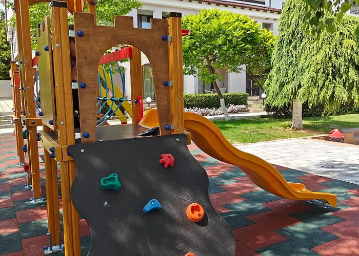 Daisy Harmony Hills 아파트